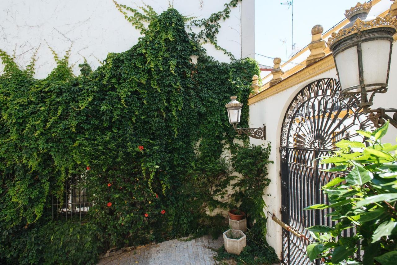 Vidrio Suite Apartment Sevilla Bagian luar foto